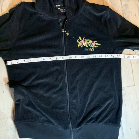 BCBGMaxazria Velour Jacket‎ - Picture 4 of 9